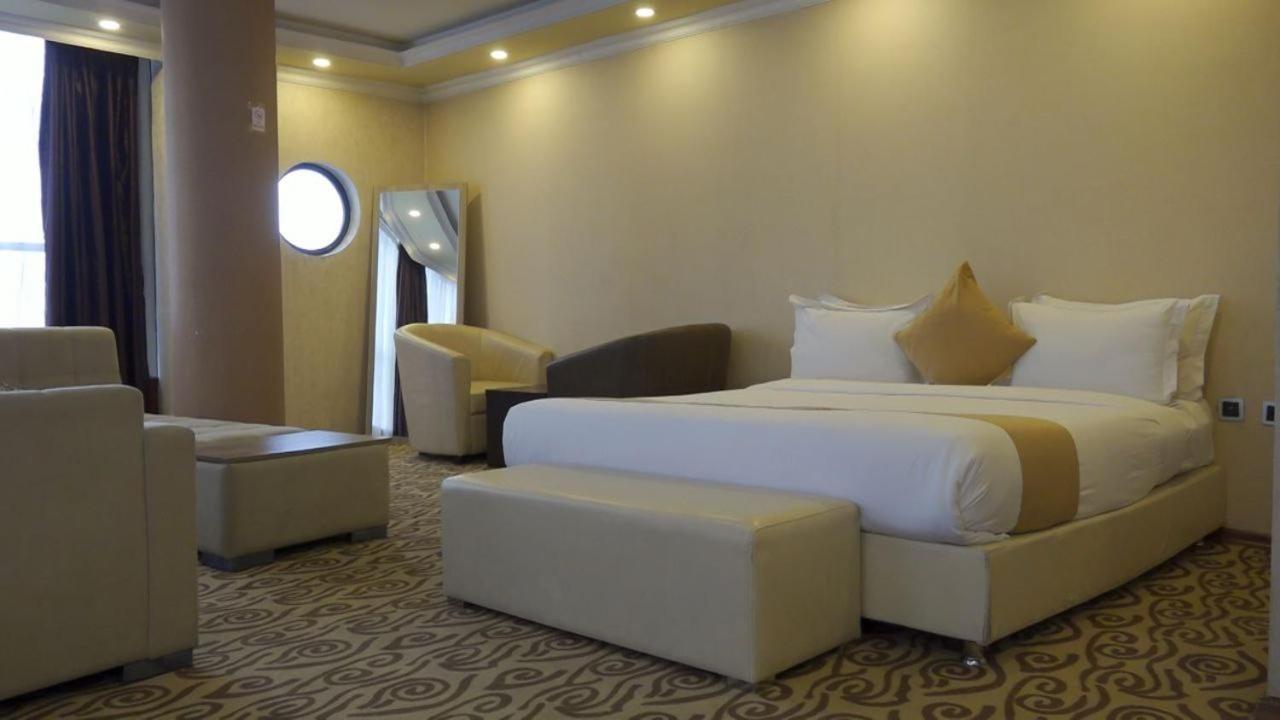 Holiday Hotel Addis Ababa Exterior foto